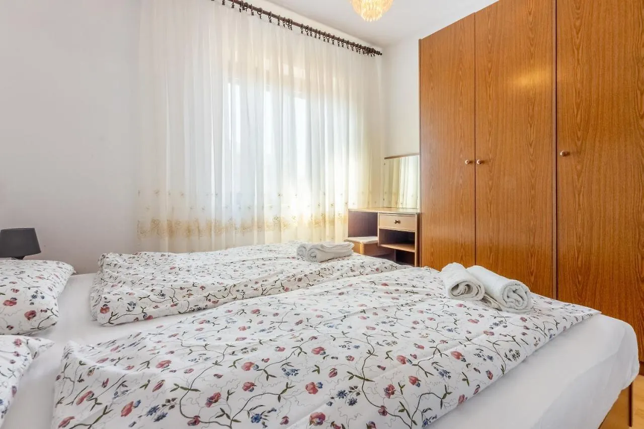Apartment Vazmica Punat