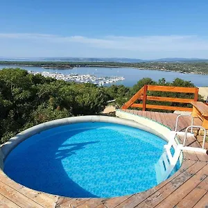 Marusina Olive Hills - Glamping & Minicamp Punat